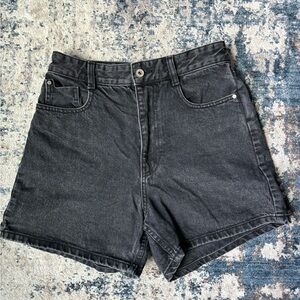 High rise Zara shorts!